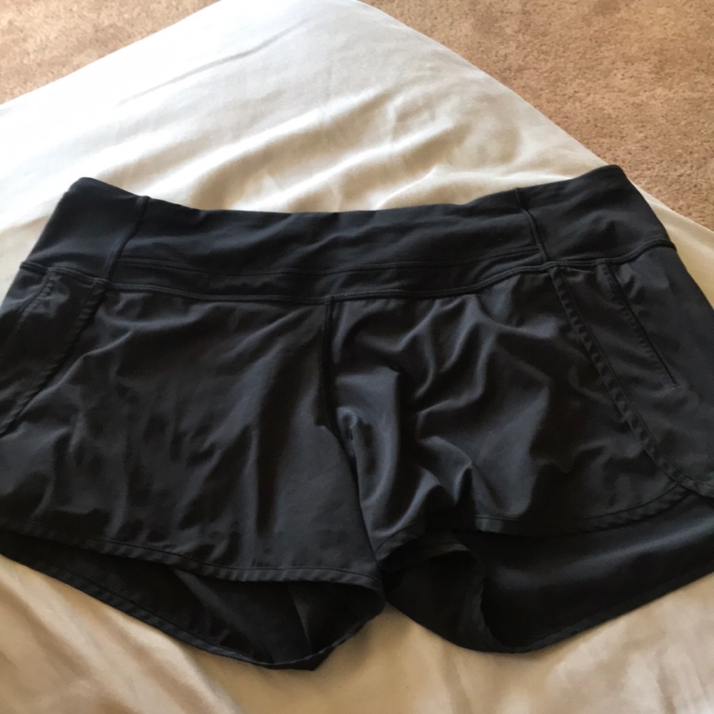 LULU LEMON SHORTS